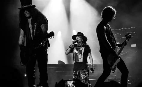 The best guns n' roses songs remind you of how monumental a change the band made to the rock landscape when they first came out. Guns N' Roses Lays Claim To Only Music Videos From The ...
