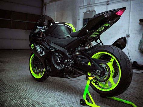 2014 suzuki gsx r 1000 k10 green fluorescent suzuki motorcycle sports bikes motorcycles