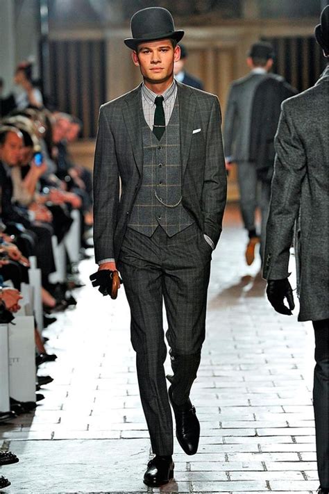 English Gentleman Style On Catwalk Gentleman Style Well Dressed Men Menswear