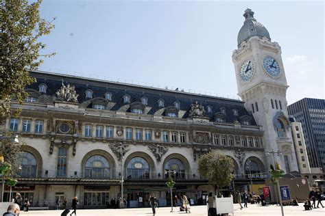 How To Navigate Paris Train Stations And Transfers