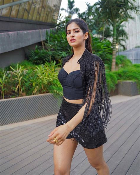 stunning holiday pictures of ‘bom diggy diggy girl sakshi malik who is a true diva in real