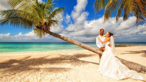 weddings abroad plan an overseas wedding 2018 2019 tropical sky