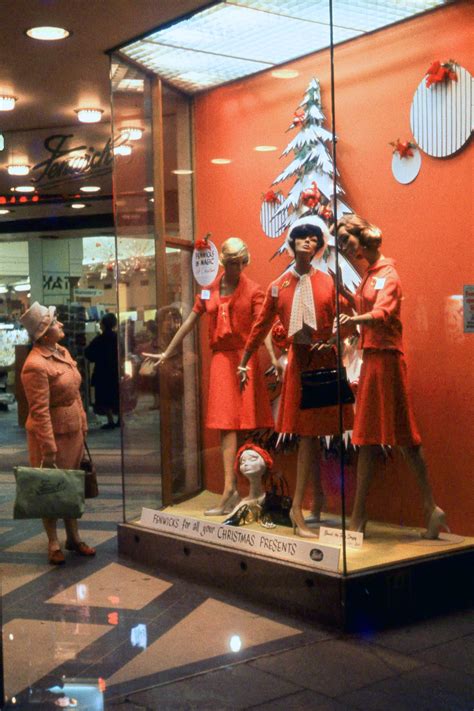 1960s Holiday Shopping Displays Were The Absolute Corniest Vintage