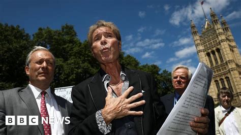 Cliff Richard And Paul Gambaccini Launch Sex Offence Anonymity Campaign