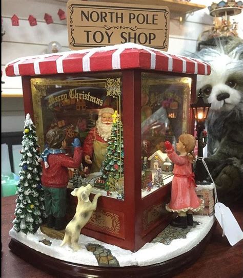 A Musical Santa Toy Shop Manualidades Navideñas Decoracion Navidad