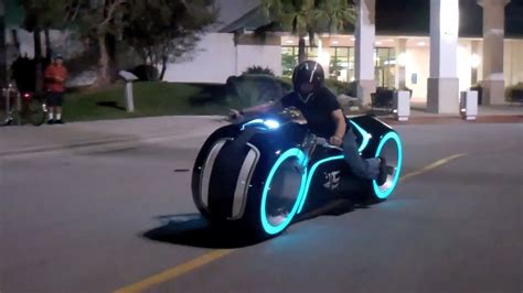 Tron Legacy Motorcycle Motorcycle Therapy Motorcycles And Bikes