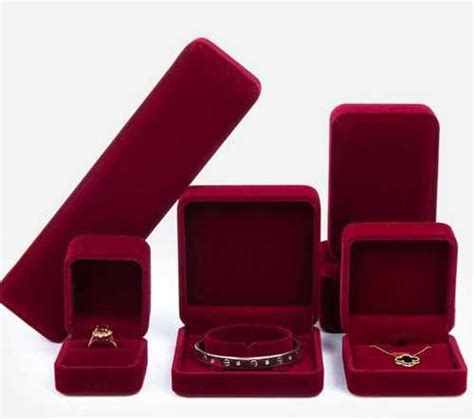 Rectangle Velvet Jewellery Packaging Box At Best Price In Mumbai Amar Box