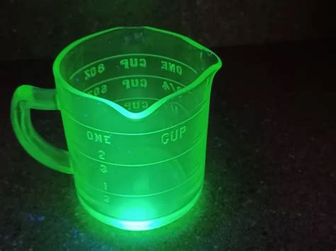 Vaseline Uranium Measuring Cup Green Glass Hazel Atlas Spout Cup