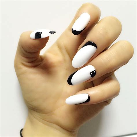 Design Nail Art Idea 29 Black And White Acrylic Nail Art Designs