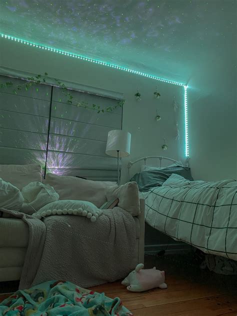 Light Aesthetic Bedroom Beach Home Design Ideas