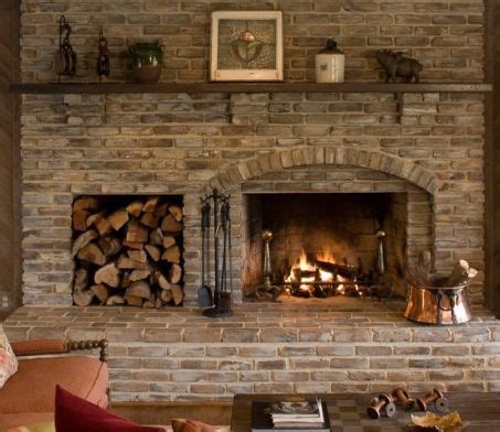 I've read similar posts to this, but my instinct is to put backsplash on this side wall; Pin on My future home.(: