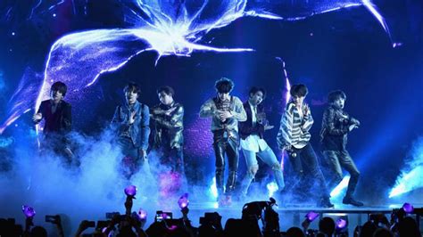 Weitere ideen zu bts fanart, jungkook fanart, bts chibi. BTS-mania: de muziekfabriek achter het succes van K-pop | NOS