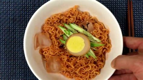 Seriously, my spice tolerance is quite high, so this will definitely burn your mouth whilst still providing all the delicious flavours. Recipe Video 'ICE TYPE' HOT Chicken Flavor Ramen ★쿨불닭볶음면 ...