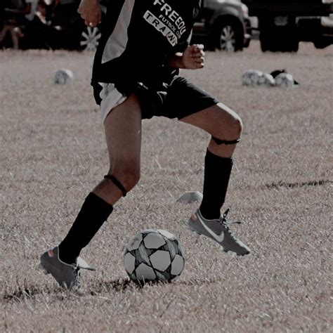 Pin By Alicia De Paola On The Grind In 2021 Sports Aesthetic Soccer