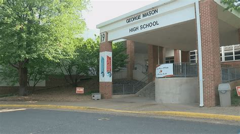 Investigation Underway Into School Sexting Scandal In Falls Church