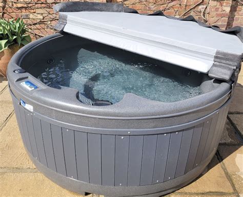 duraspa hot tub hire south east hot tubs