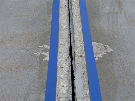 Top Four Signs Your Business Needs Concrete Expansion Joint Repair In