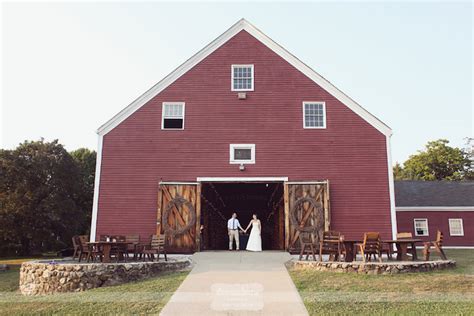 We hope our round up is helpful for you if you're planning a barn wedding in the near future! Top Barn Wedding Venues | Massachuetts - Rustic Weddings