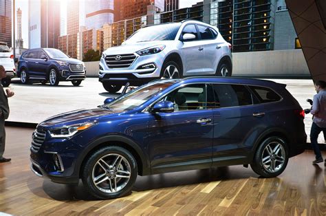 2017 Hyundai Santa Fe Santa Fe Sport Refreshed Gain More Safety Tech