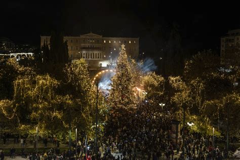 Athens Christmas Tree Lights Up