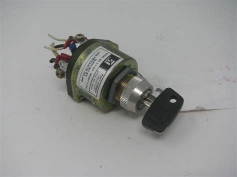 C292501 0107 Cessna A 510 9 Magneto Ignition Switch With Key