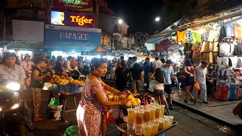 Top 6 Must Come Markets In Hanoi Capital