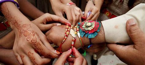 How To Celebrate Rakhi Raksha Bandhan Festival Celebration In India Talove