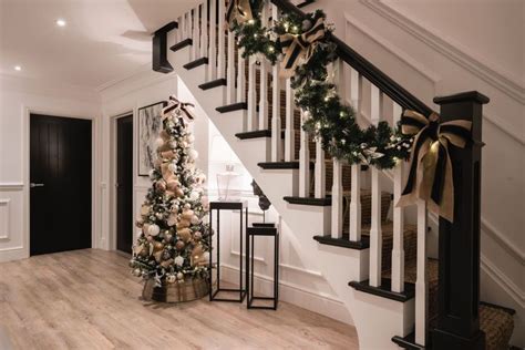 Lydia Elise Millens Guide To Decorating Your Home For Christmas