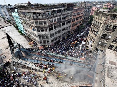 Kolkata Flyover Crash Kills 18 Army Begins Rescue Work Business