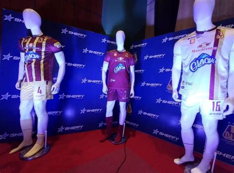 Deportes Tolima presentó oficialmente la nueva indumentaria para el año