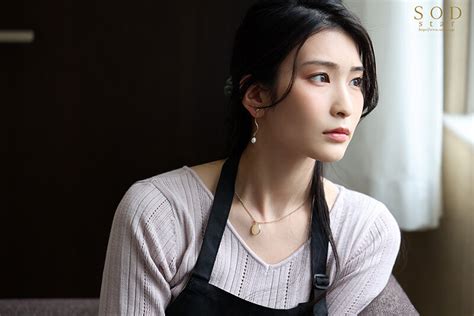 Suzu Honjo 本庄鈴 Age 26 JAV Model
