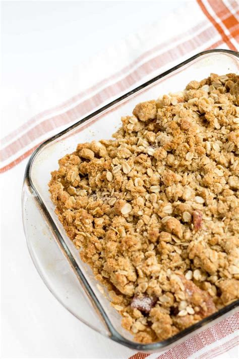 Apple Crisp With Oatmeal Crumb Topping Cookbooks And Coffee