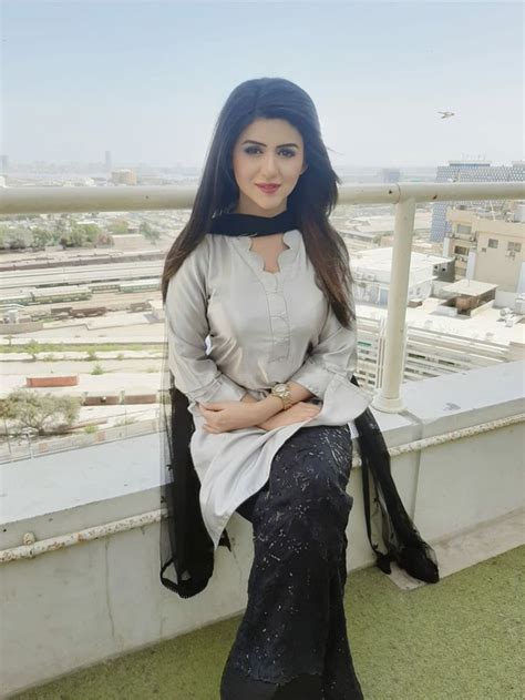 Pin By Jigz On Pakistani News Anchors In 2020 Celebrities Maya Ali