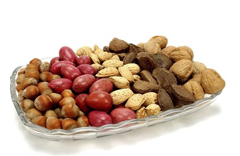 An autotroph is an organism that can make its own food for energy. What Are the Symptoms if You Are Allergic to Nuts ...