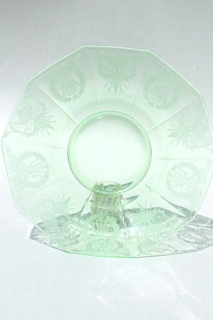 Vintage Green Depression Uranium Vaseline Glass Centerpiece Bowl