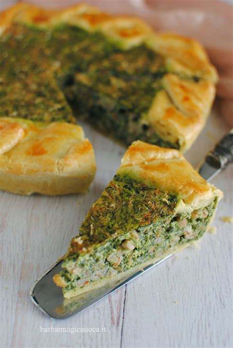 Questa torta rustica si rivela perfetta da preparare per una cena improvvisata ma anche come un la ricetta pasquale dei tradizionali cannelloni al sugo di pomodoro, ripieni di ricotta e spinaci: Torta rustica con farro, ricotta e spinaci | Ricetta ...