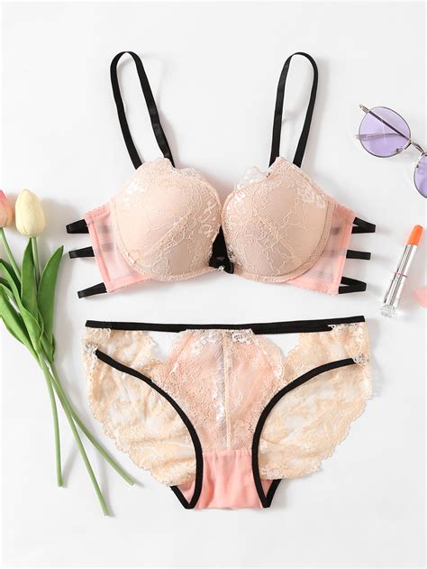 Contrast Trim Floral Lace Lingerie Set Sheinsheinside