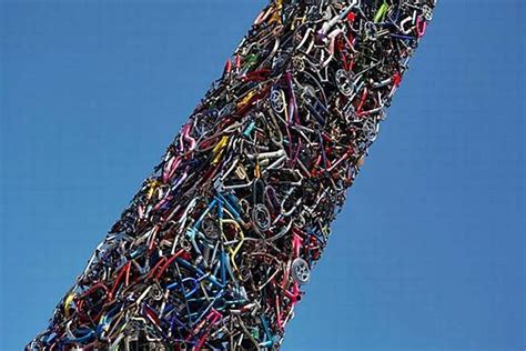 Lust Love Selebritys Incredible Cyclisk Tower Of Bicycles 7 Pics