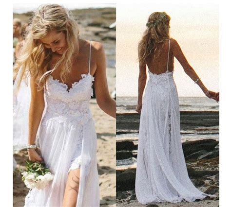 Our wedding dresses for casual beach weddings are so many that you can hardly miss a couple that will electrify you. Casual Beach Wedding Dress- Your Florida Beach Wedding