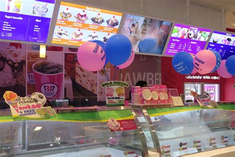 It is loved by the local as baskin robbins malaysia serves the best selection of ice cream. Baskin Robbins at the klia2 - klia2.info