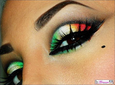Mexican Flag Eye Makeup