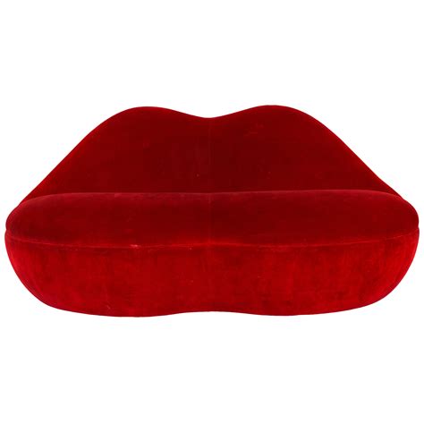 loveseats lips sofa salvador dali red