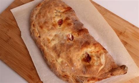 This is one of our family's favorite recipes. Prosciutto and Ricotta Calzone Recipe | Recipe | Calzone ...