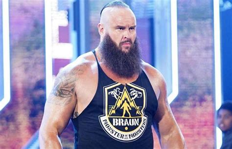 Although braun strowman has also proven himself to be a dominant superstar beating up roman it's true that braun strowman is a former strongman who won the arnold amateur strongman. Braun Strowman s'habille en Kratos de God of War pour ...