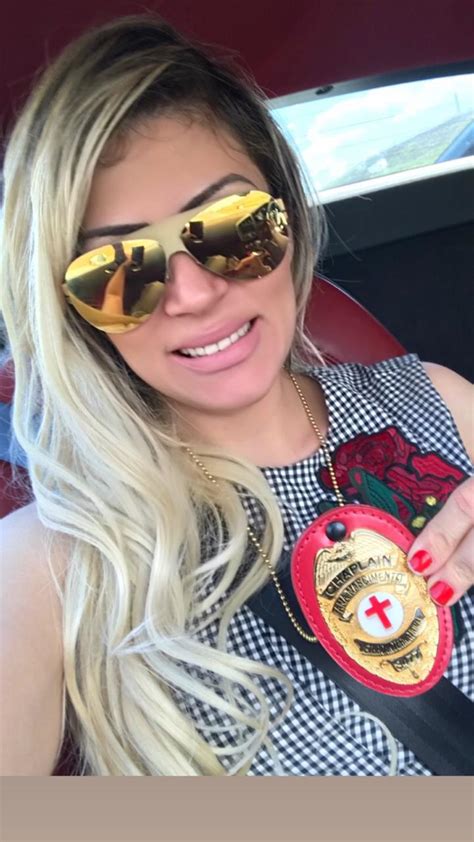 Ex Miss Bumbum E Agora Pastora Ana Akiva Foca Em Projetos Sociais Nova Missão De Vida Wscom