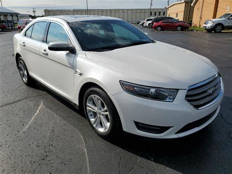 Pre Owned 2017 Ford Taurus Sel