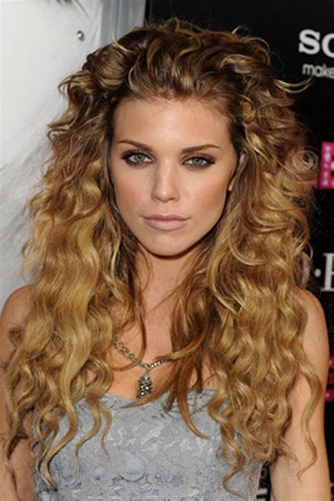 25 Amazing Curly Hairstyles To Try This Year Feed Inspiration