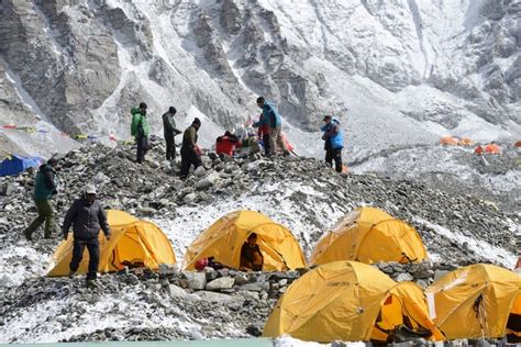 Engineer Wants To Turn Everest Climbers Poo Into Fuel Cbc Radio