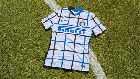 Wherever the i nerazzurri are playing, either at giuseppe meazza or away, be sure to wear your team colours proudly with your own inter milan kit all the way through this seaons serie a. Inter Milan 2020-21 Nike Away Kit | 20/21 Kits | Football shirt blog