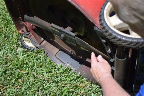 Lawnmower Maintenance Do It Yourself